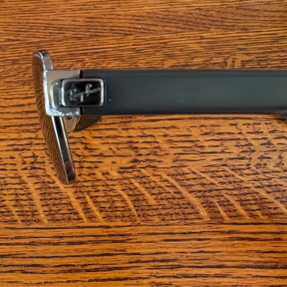 Ray Ban sunglasses - Picture 4 of 8